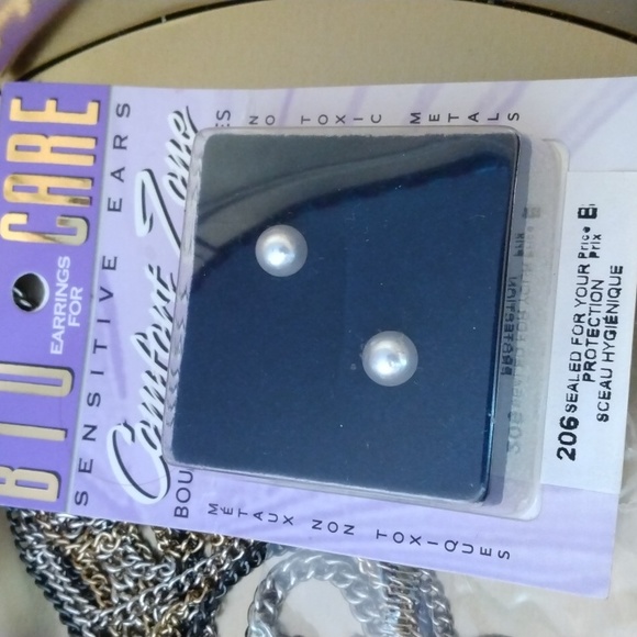 Guess women's sunglasses with Guess necklace 2 set earrings +bracelet - Picture 5 of 17